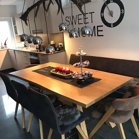 Haus * שלאדמינג